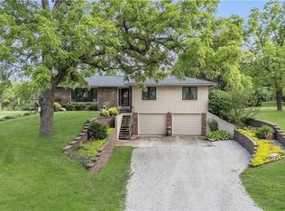 1758 Labette Rd, Ottawa, KS 66067