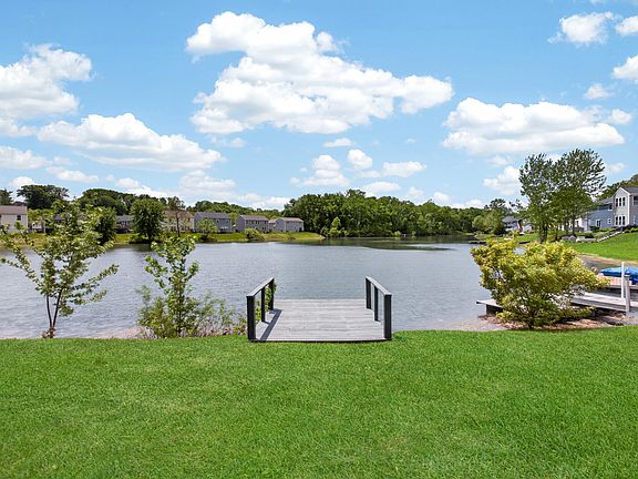 5th image of 604 N Cygnet Lake Dr