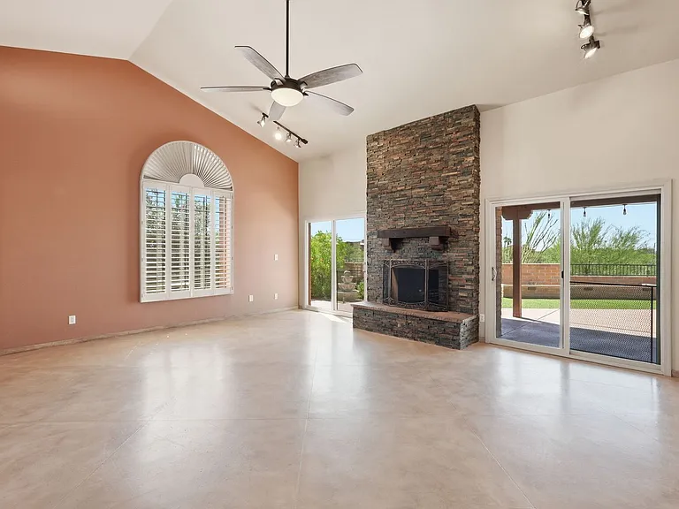 4380 N Camino De Carrillo — Photo 11