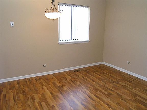 4th image of 367 Wilmington Dr #101A