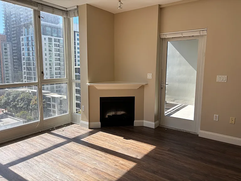 300 W Beech St #801 — Photo 1