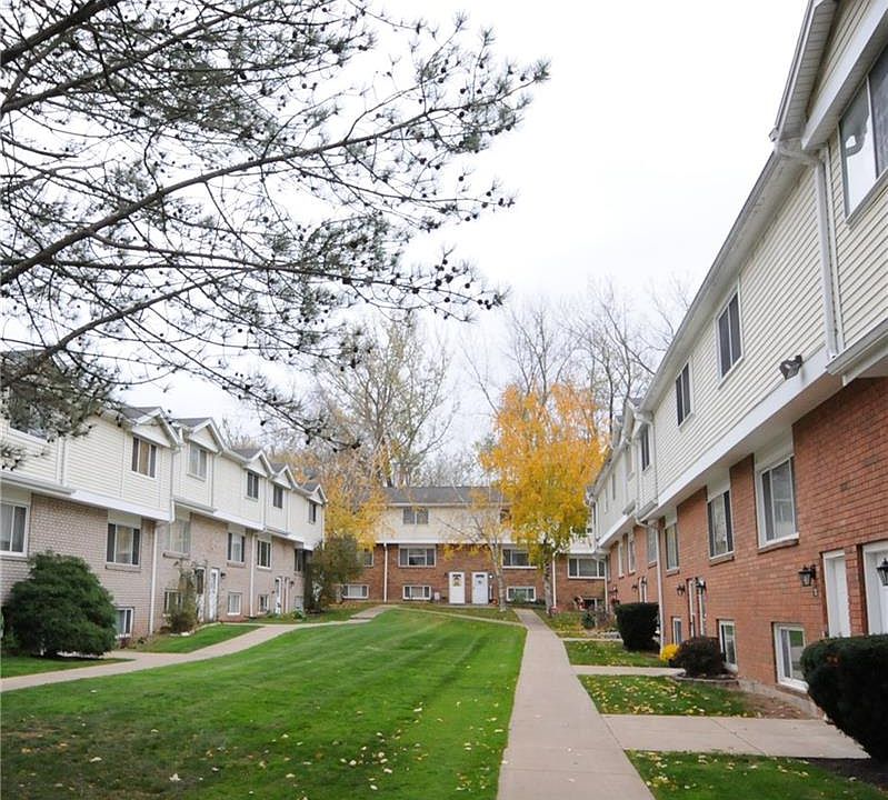 1st image of 69 Woodlands