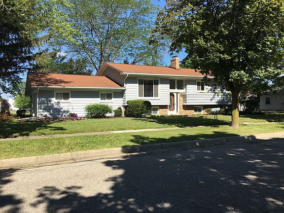 Corner Lot in City of Howell