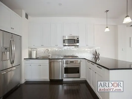 Sold by ArdorNY | media 4