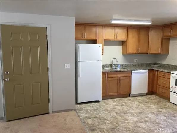 10539 Midvale Ave N APT 4, Seattle, WA 98133