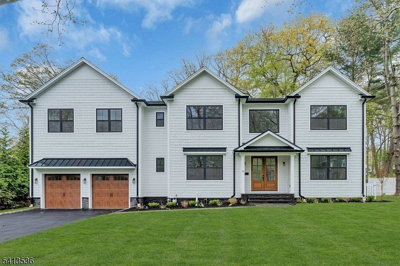 1st image of 34 Townsend Dr