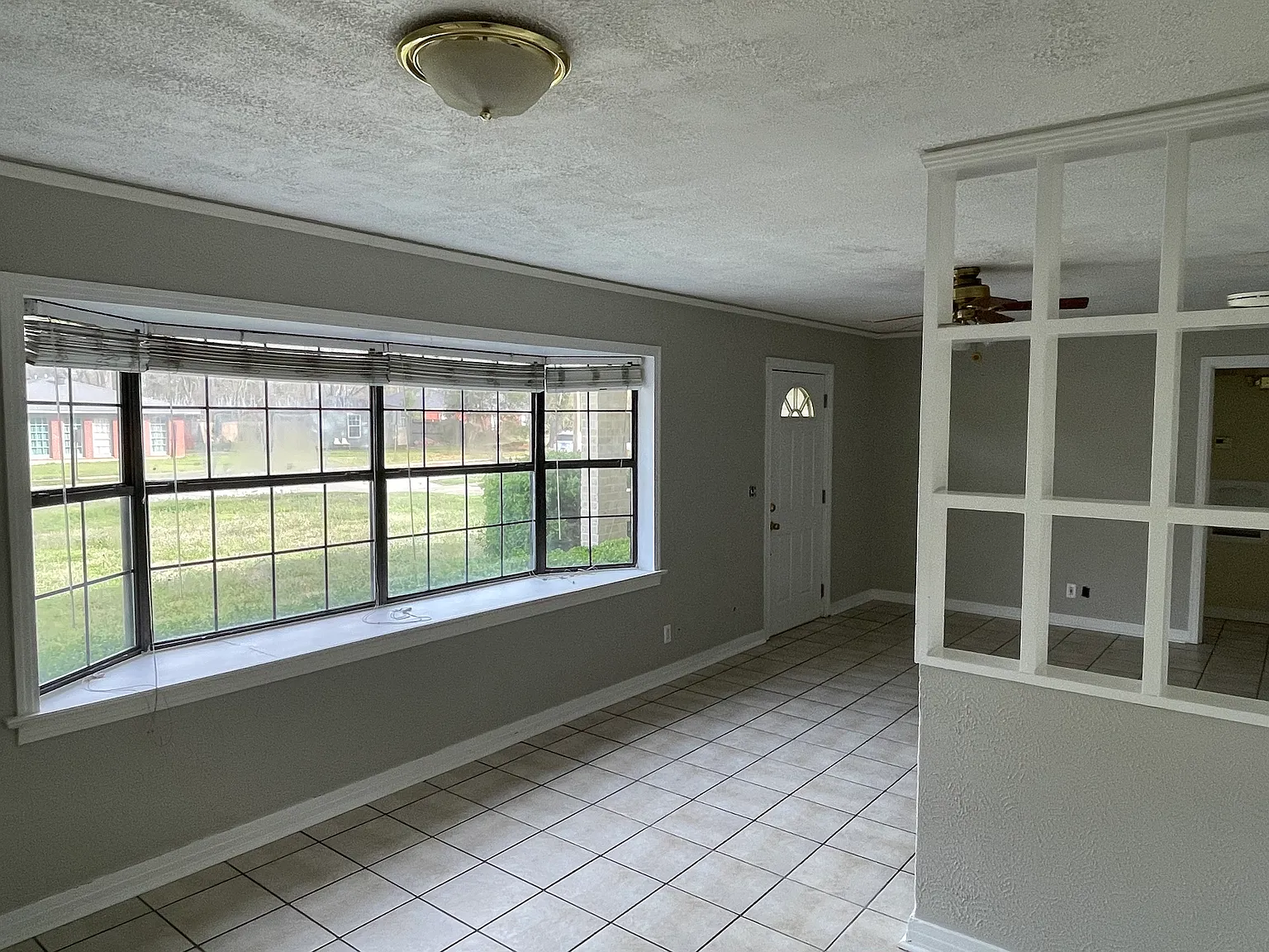 4722 Akard Ave — Photo 2