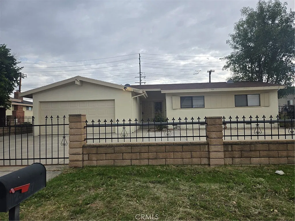 3 bed, 1070 sqft, $2,600 — Photo 3