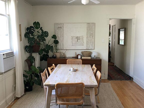 3rd image of 2422 N Linden Pl #2