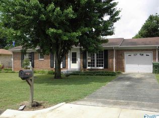 7716 Charlotte Dr SW, Huntsville, AL 35802