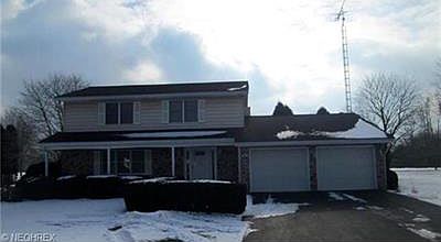 1st image of 46037 Sunset Ln