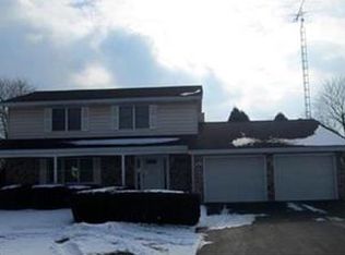 46037 Sunset Ln, East Liverpool, OH 43920