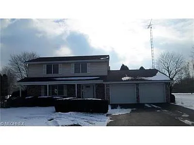 46037 Sunset Ln photo 1