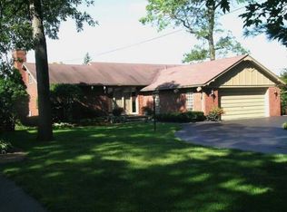 2128 Locklin Ln, West Bloomfield, MI 48324