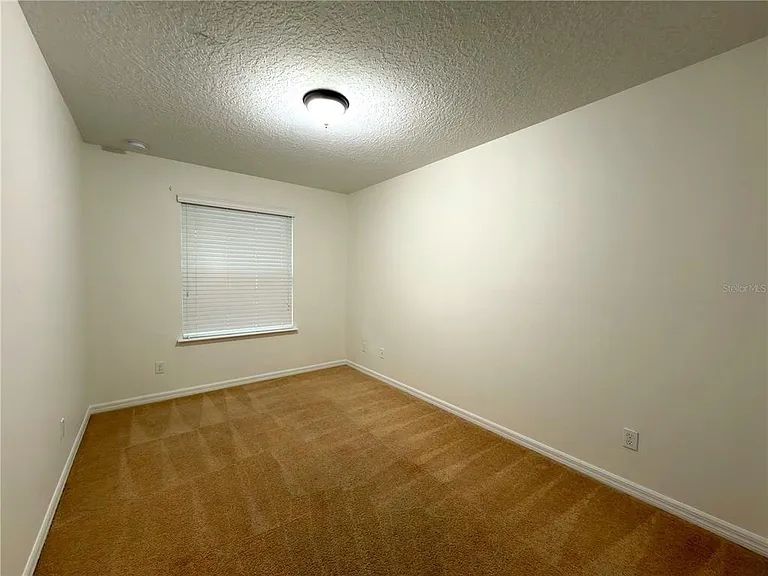 1036 Laurel Ridge Ln — Photo 12