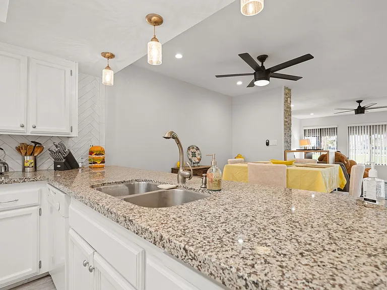 14500 Las Palmas Dr #36 — Photo 1