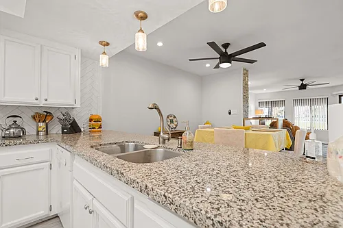 14500 Las Palmas Dr Photo 1