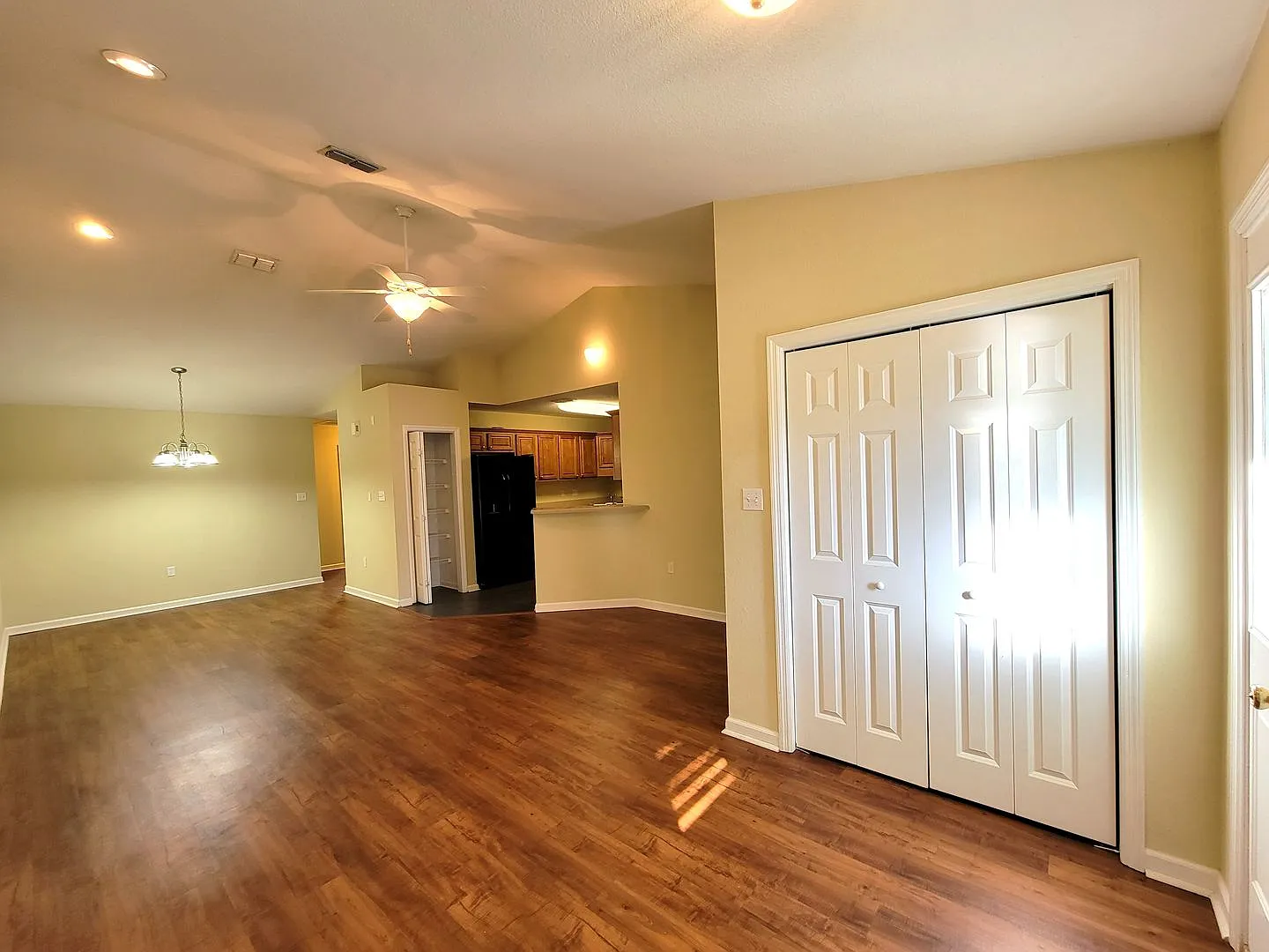 Lovely 3 bedroom town home off Apalachee Pkwy for rent September 1, 2026 $1695 — Photo 3