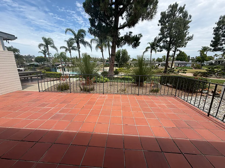 1424 La Linda Dr — Photo 14