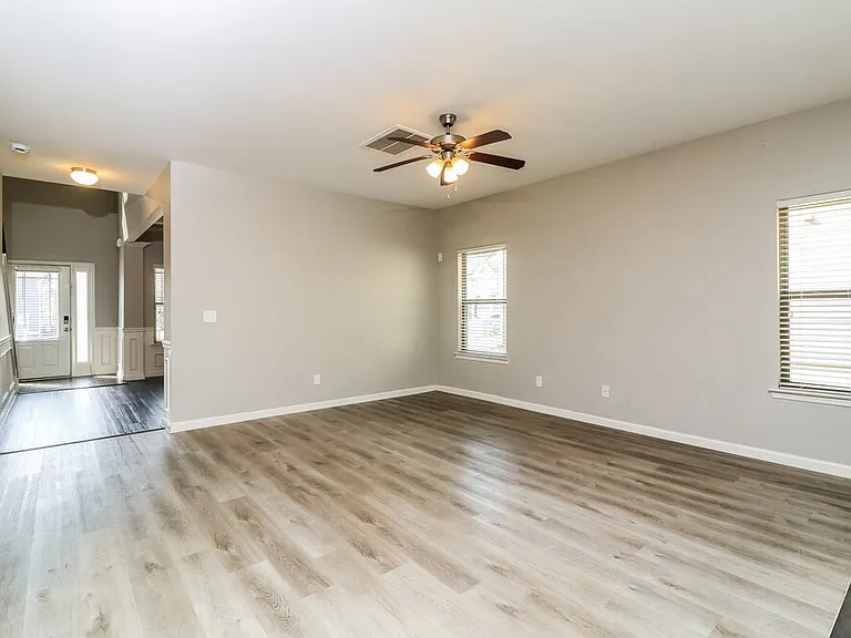 474 Cleburne Pl — Photo 8