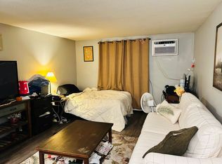 5 Silvestri Cir, Derry, NH 03038