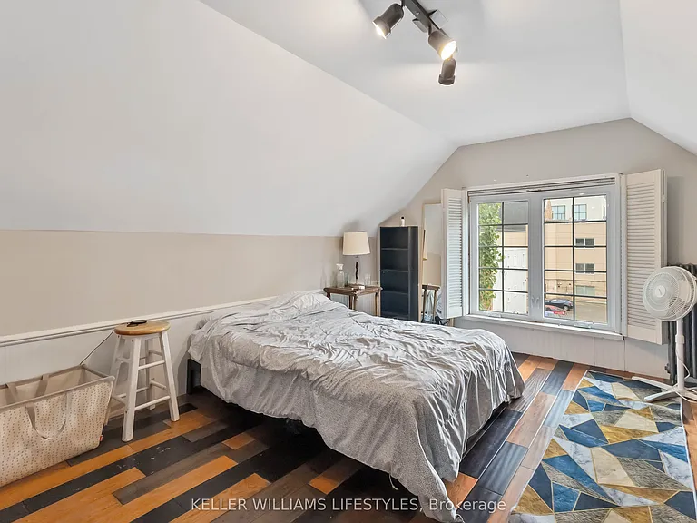 92 Kent St #UPPER — Photo 26