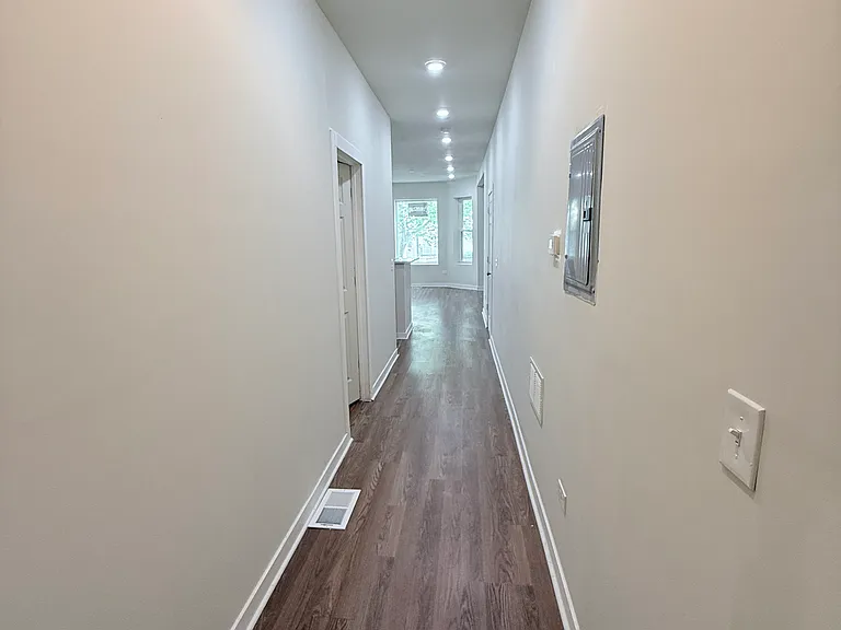 6709 S Carpenter St #2F — Photo 5