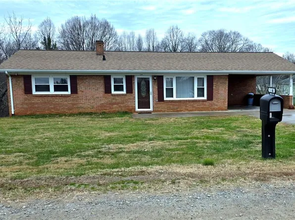 114 Forester Ln, North Wilkesboro, NC 28659