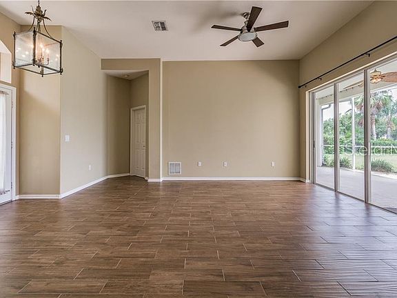 5th image of 5220 Twin Creeks Dr