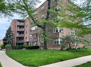 2142 W Rosemont Ave APT 5D, Chicago, IL 60659