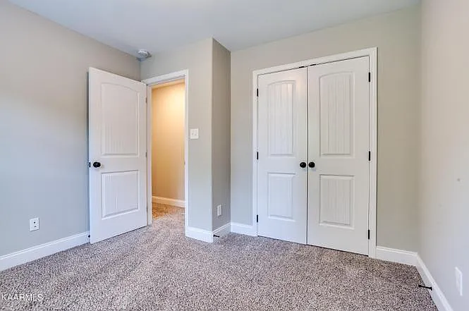 7936 Poplar Grove Ln — Photo 33