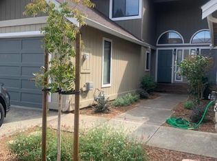 557 Creekside Ln, Morgan Hill, CA 95037