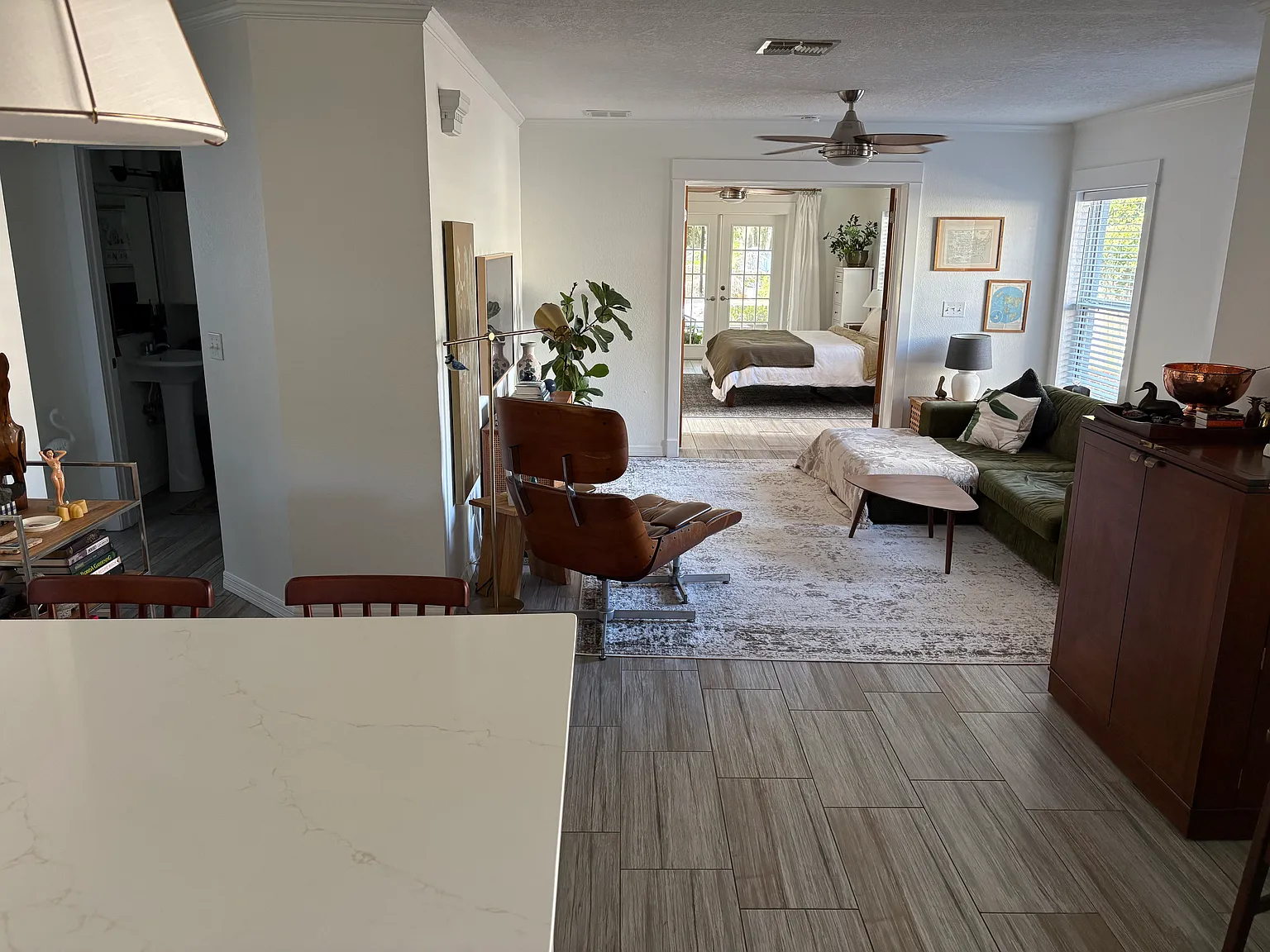 3 bed, 1409 sqft, $3,300 — Photo 4
