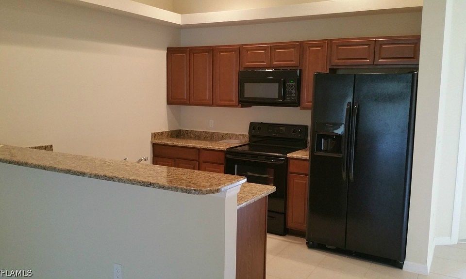 1st image of 109-111 SE Twelve Terrace Cpe