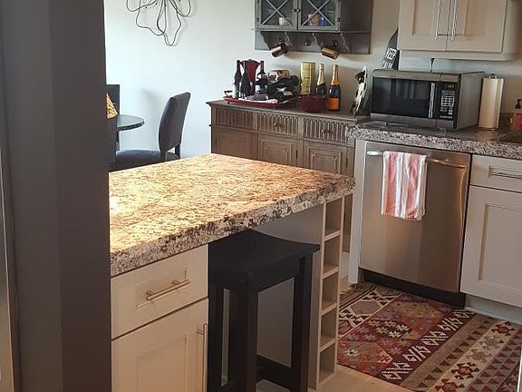 4th image of 4740 Roanoke Parkway # Fl 12th