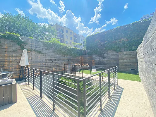 Rented by Kaden Realty | media 2