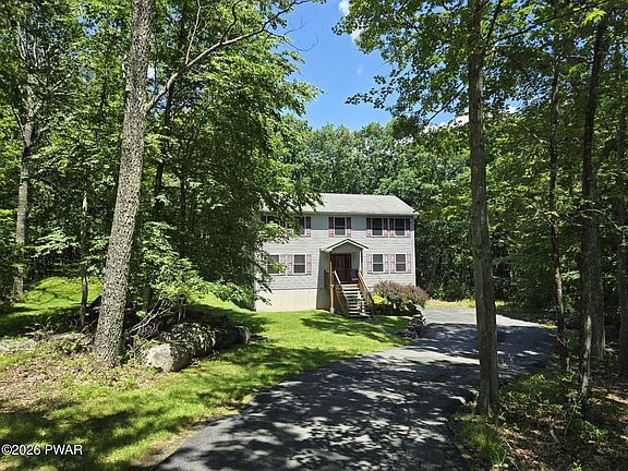 2nd image of 102 Bobwood Ln