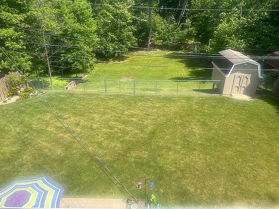 4th image of 7469 Stonybrook Dr