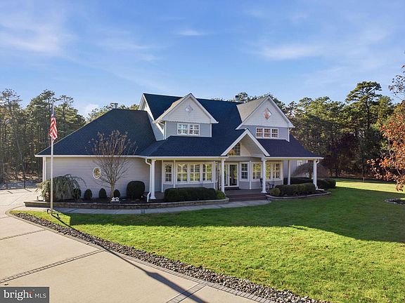 2nd image of 39 Rodeo Dr