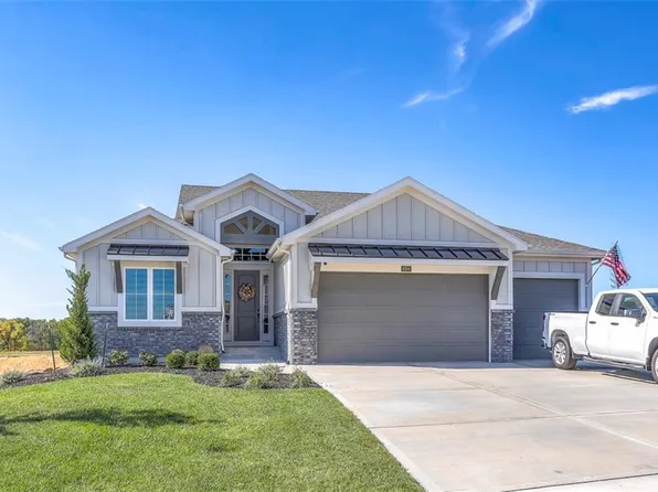 8204 NW 90th St, Kansas City, MO 64153