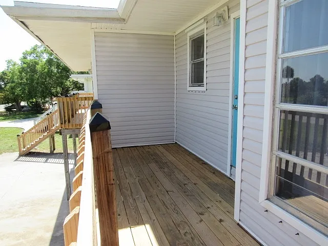 1 bedroom 1 bathroom upgraded duplex — Photo 4