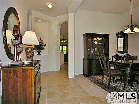 5th image of 2753 Laurel Oak Dr