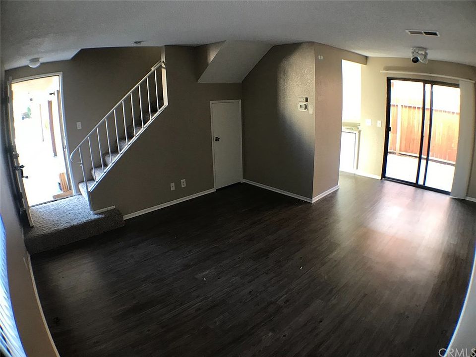 1st image of 1115 W Broadway APT 2