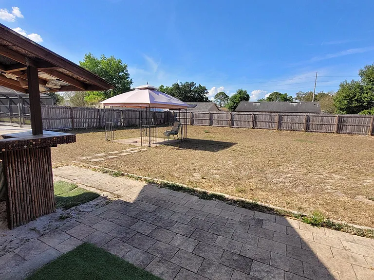 1418 Lamplighter Way — Photo 2
