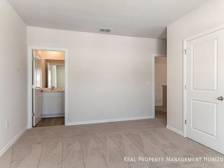 17769 Crescent Moon Loop — Photo 12