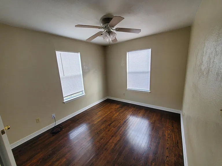 1414 NW Lincoln Ave — Photo 37