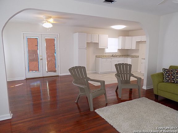 4th image of 257 Westminster Ave