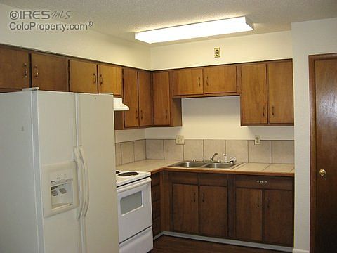 4th image of 3009 Lakeside Dr