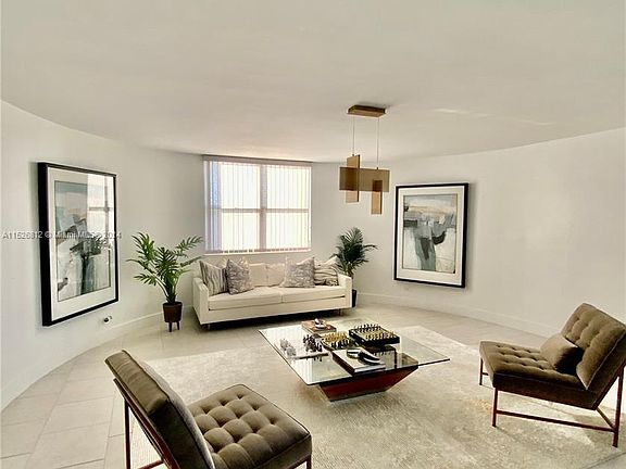4th image of 1800 NE 114th St APT 510