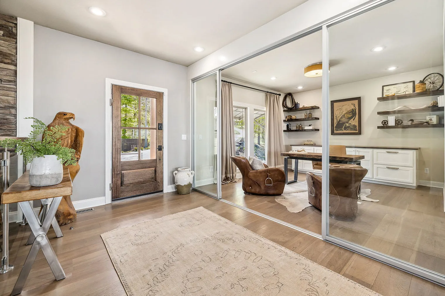 4 bed, 4.0 bath, 4197 sqft, $22,463 — Photo 2